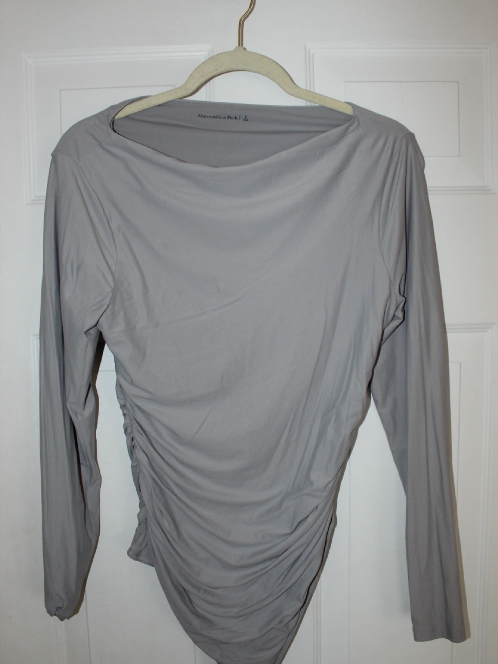 Abercrombie & Fitch Light Gray Long-Sleeve Ruched Top